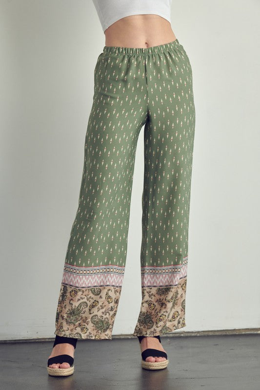 Elastic waist palazzo pants in ethnic print